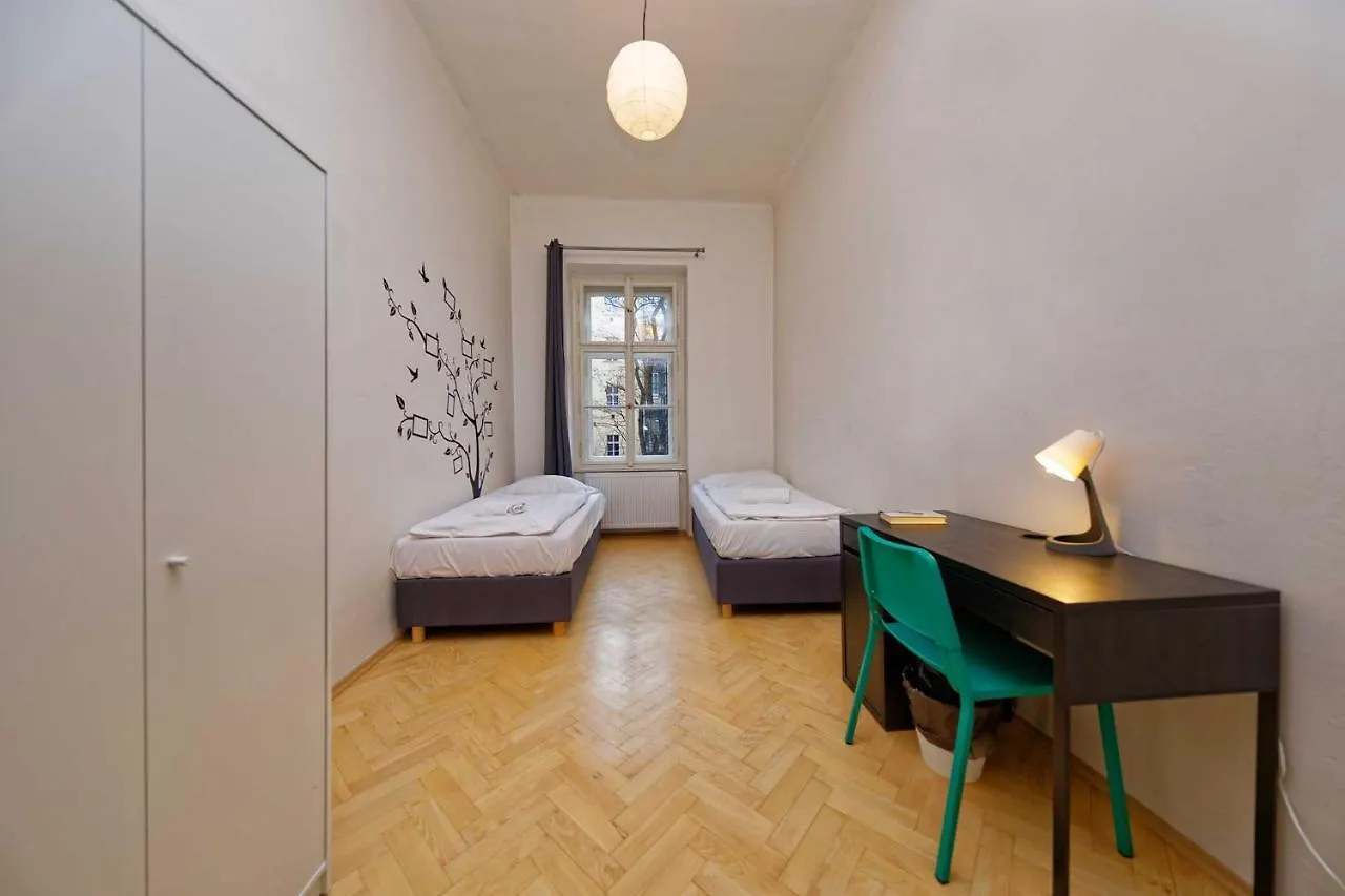 Apartment Manesova 4 Prag