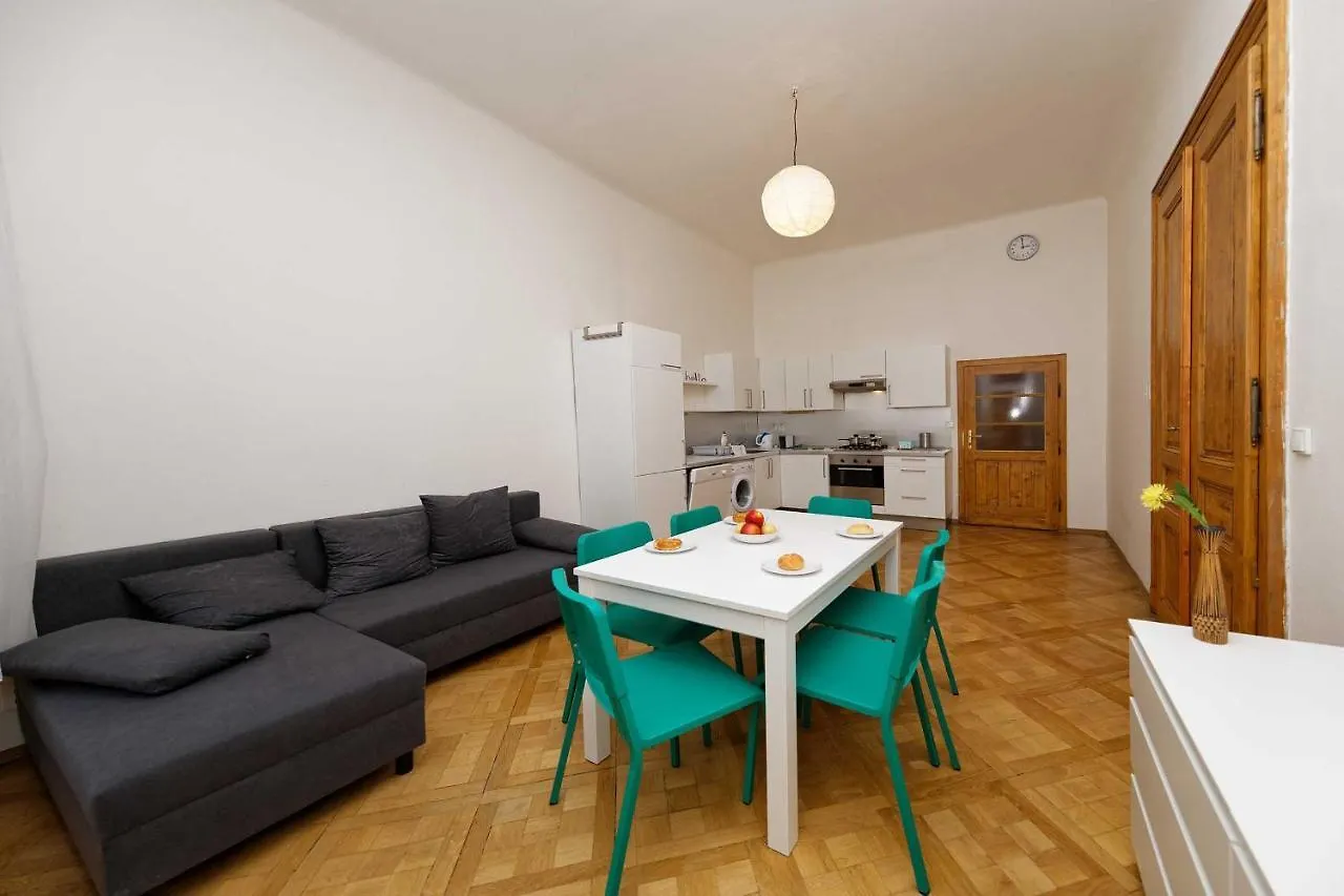 Apartment Manesova 4 Praha